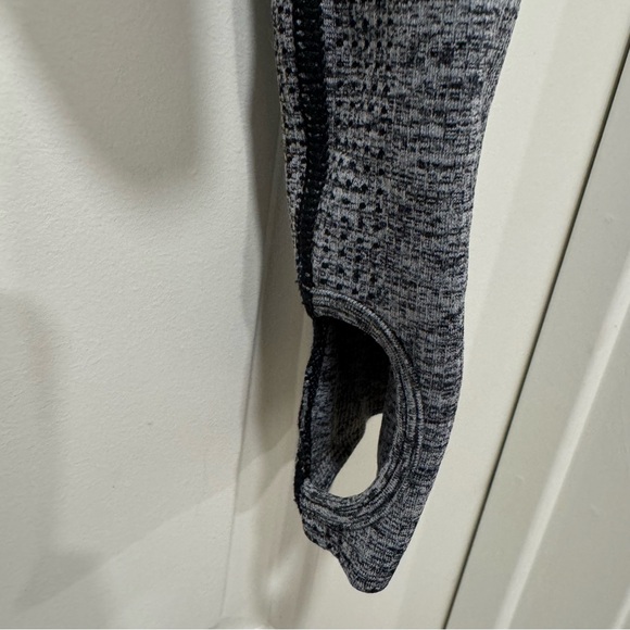 Pink Victoria’s Secret VS Seamless Activewear Long Sleeve Top - Picture 3 of 4